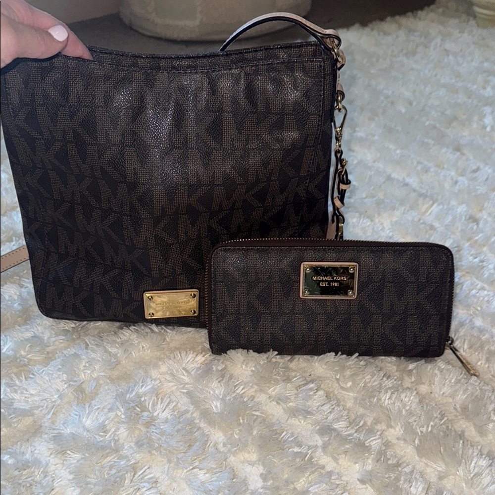 Michael Kors Brown Shoulder Bag and Wallet Set